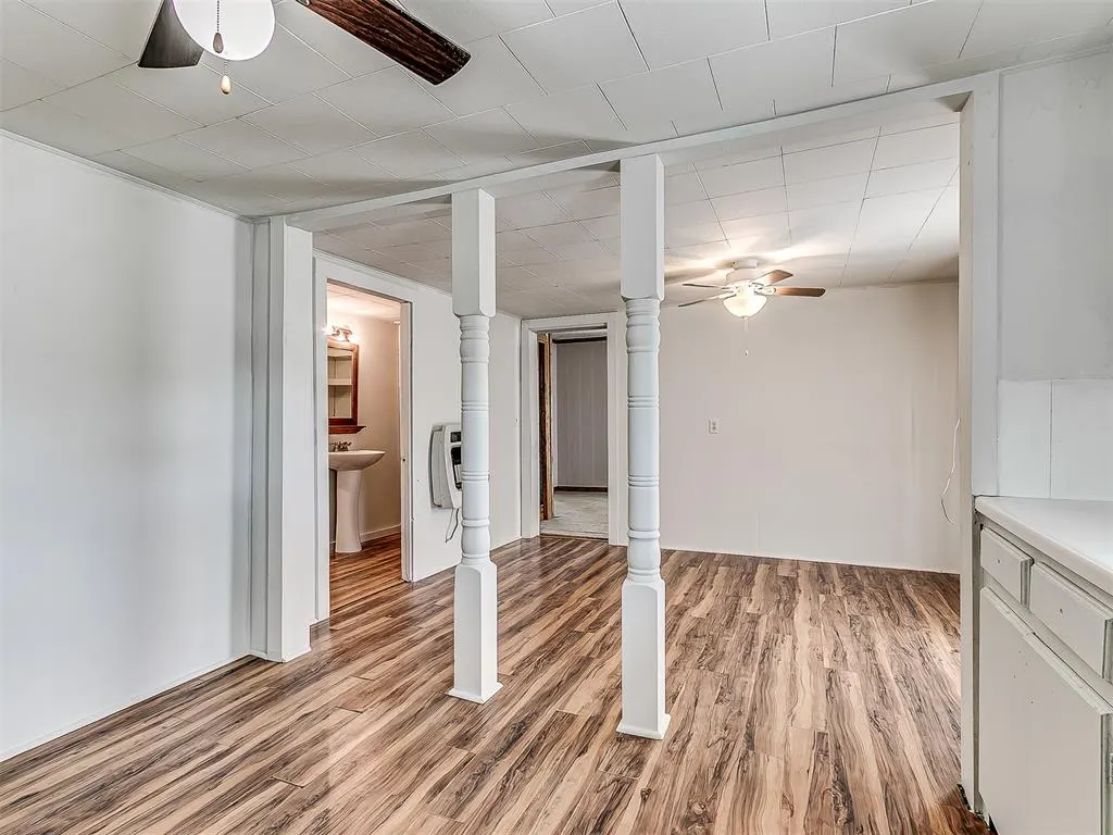Photo 16 — 521 S Mahoney Street, Sparks, OK 74869