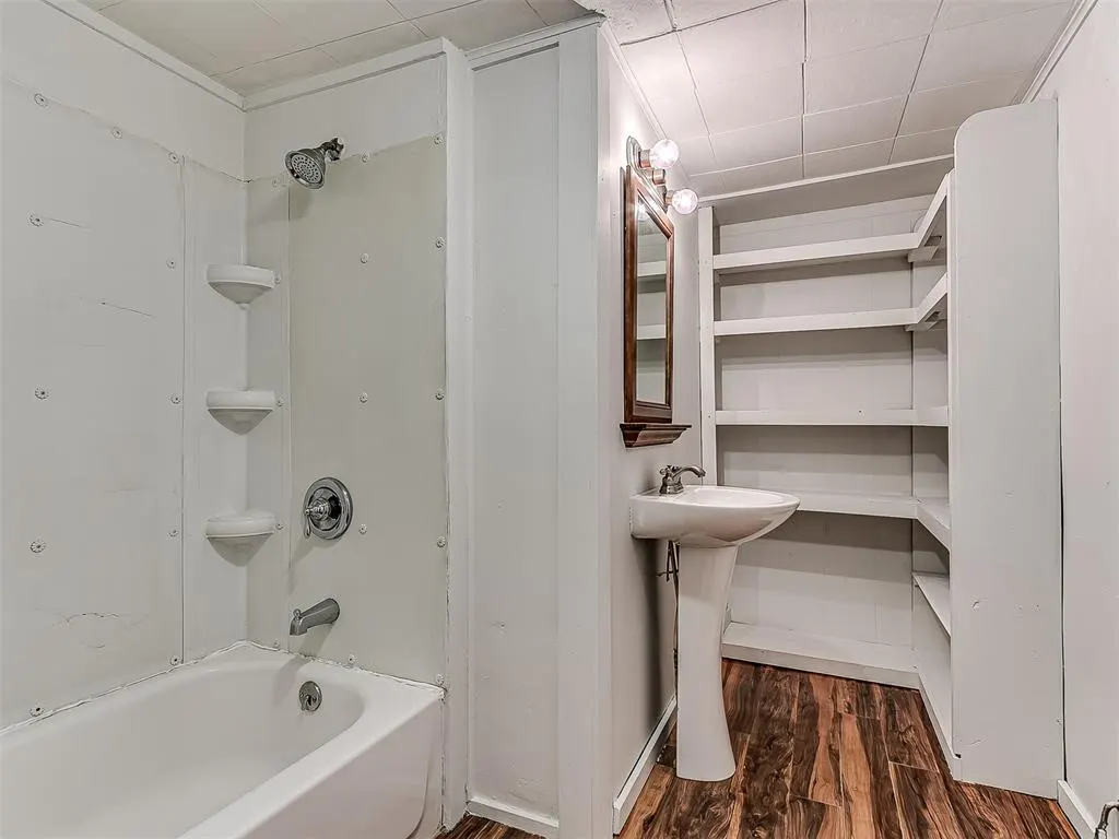 Photo 18 — 521 S Mahoney Street, Sparks, OK 74869