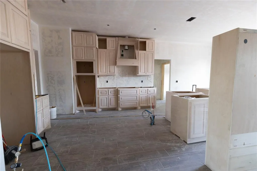 Photo 3 — 11009 NW 90th Street, Yukon, OK 73099