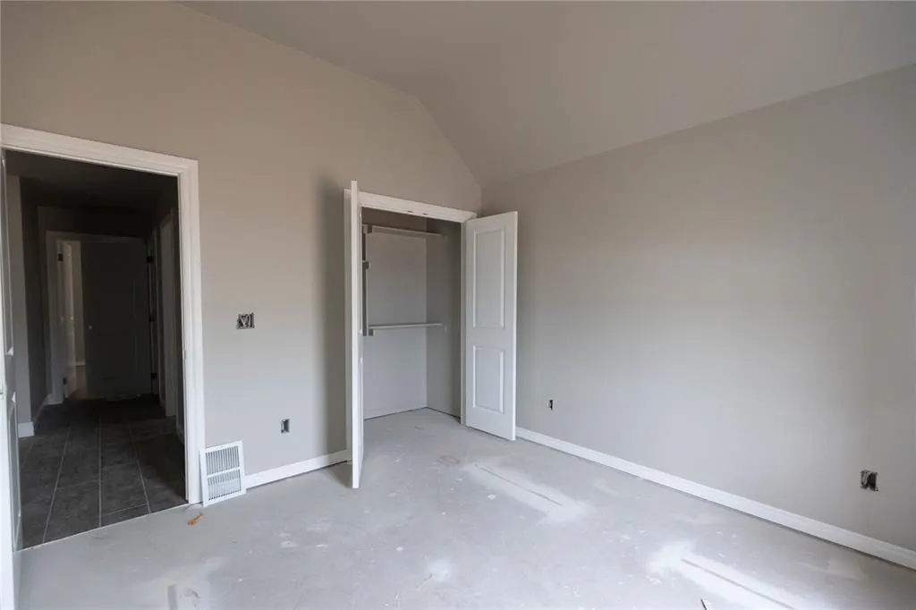Photo 12 — 11009 NW 90th Street, Yukon, OK 73099