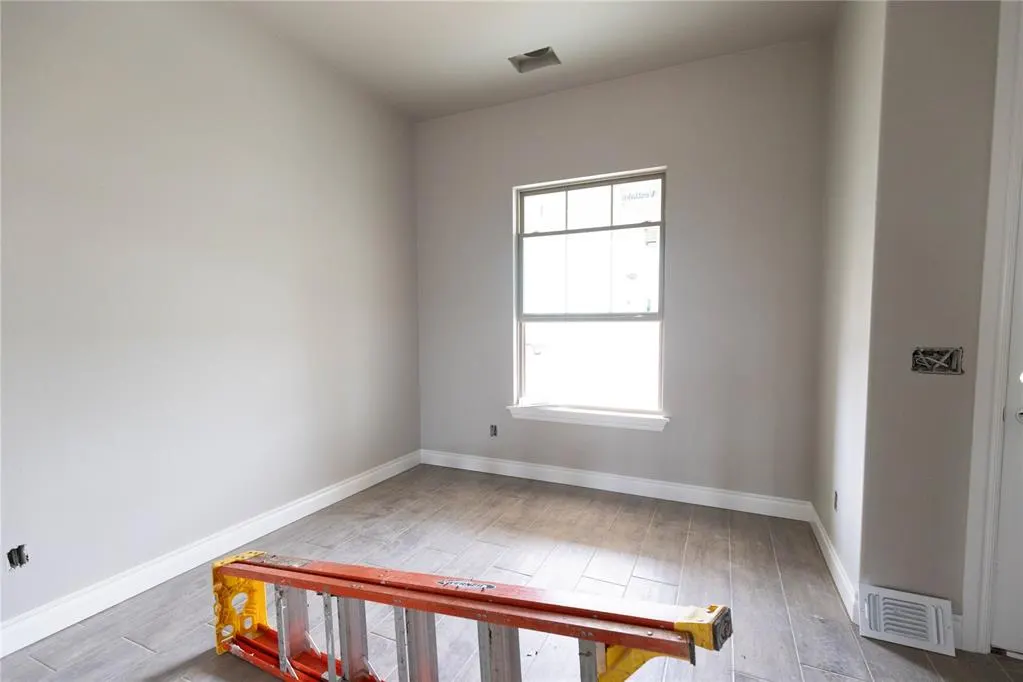 Photo 14 — 11009 NW 90th Street, Yukon, OK 73099