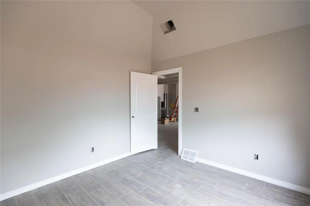 Photo 15 — 11009 NW 90th Street, Yukon, OK 73099