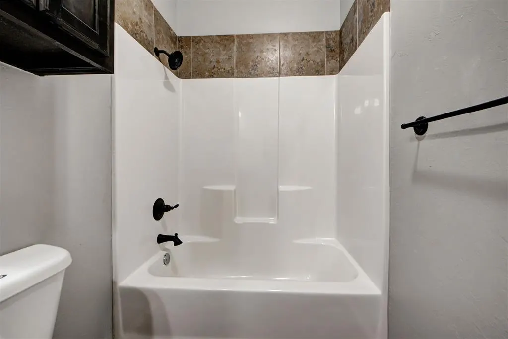 Photo 41 — 1852 Cypress Lane, El Reno, OK 73036