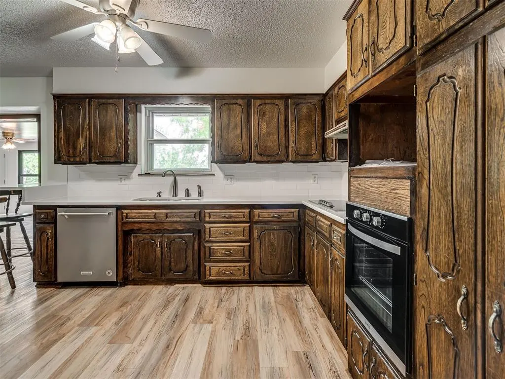 Photo 16 — 21851 N Huffines Road, Edmond, OK 73012