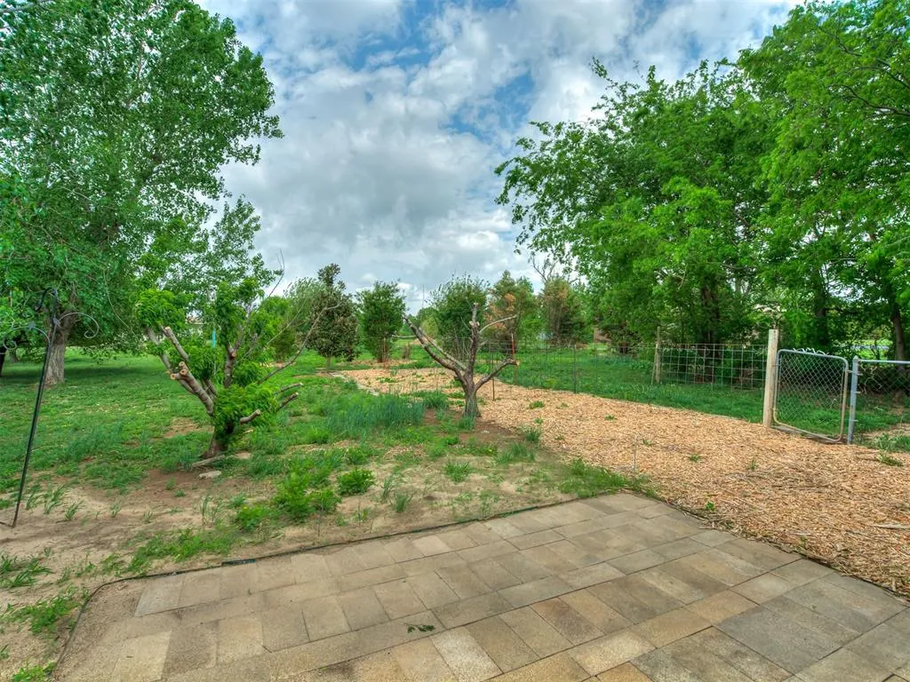 Photo 38 — 21851 N Huffines Road, Edmond, OK 73012