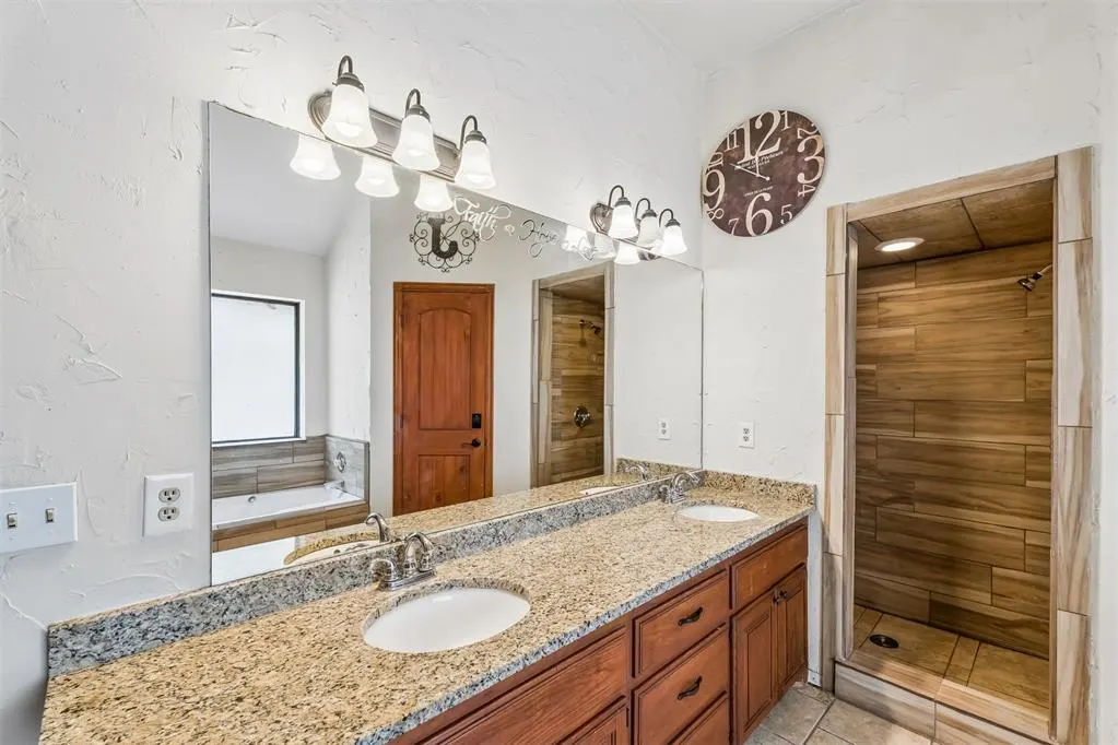 Photo 31 — 1801 Whispering Trail, Midwest City, OK 73130