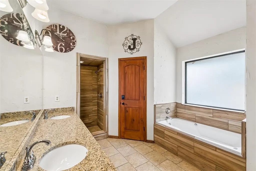 Photo 32 — 1801 Whispering Trail, Midwest City, OK 73130