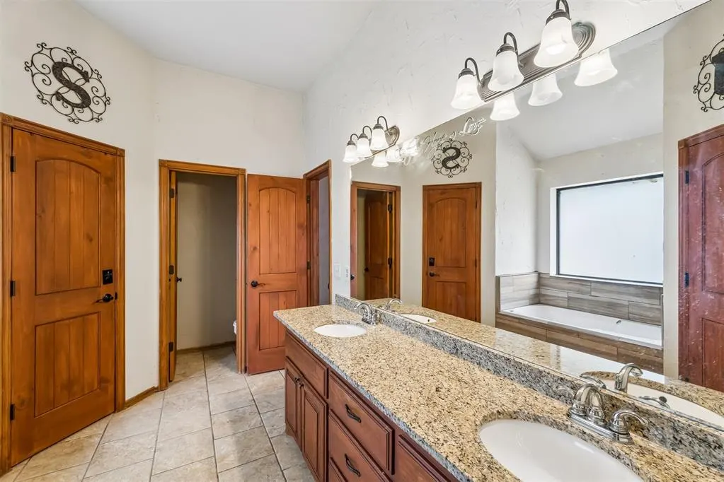 Photo 34 — 1801 Whispering Trail, Midwest City, OK 73130