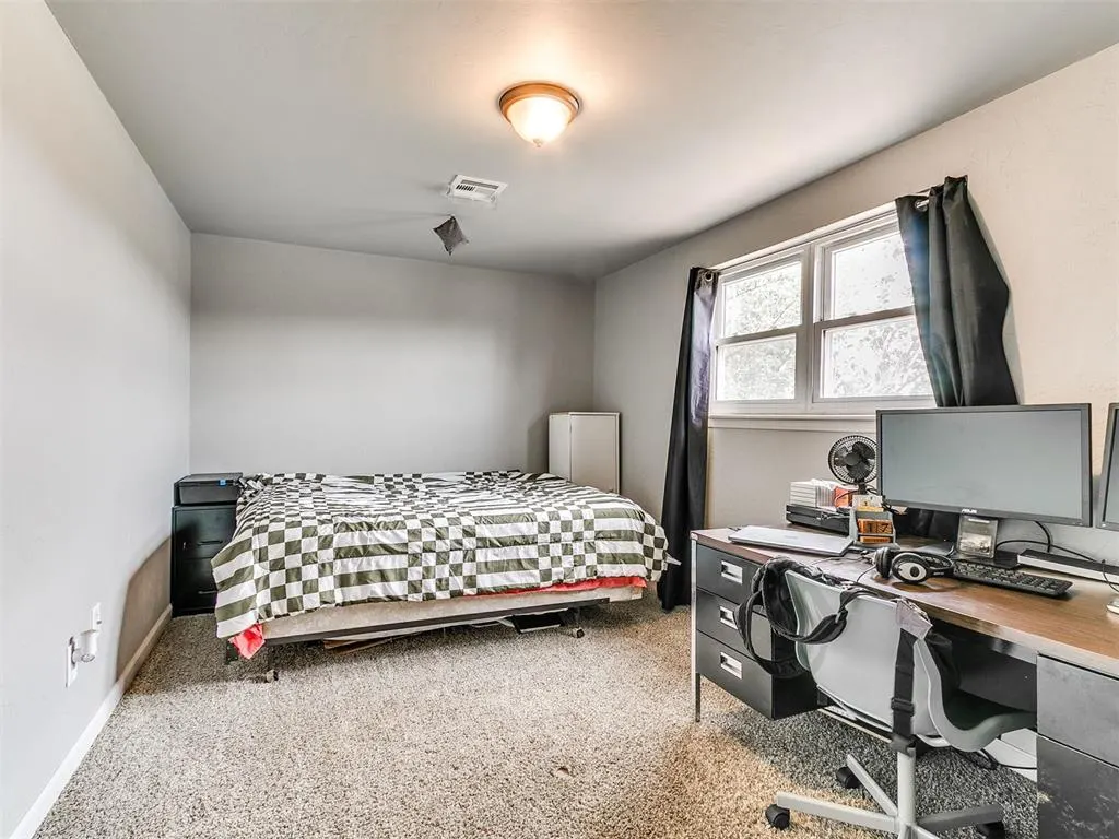 Photo 16 — 9208 S Winston Way, Moore, OK 73139