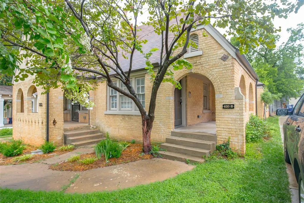 Front exterior — 620 NW 28th Street B, Oklahoma City, OK 73103