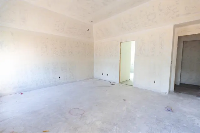 Photo 6 — 11005 NW 90th Street, Yukon, OK 73099