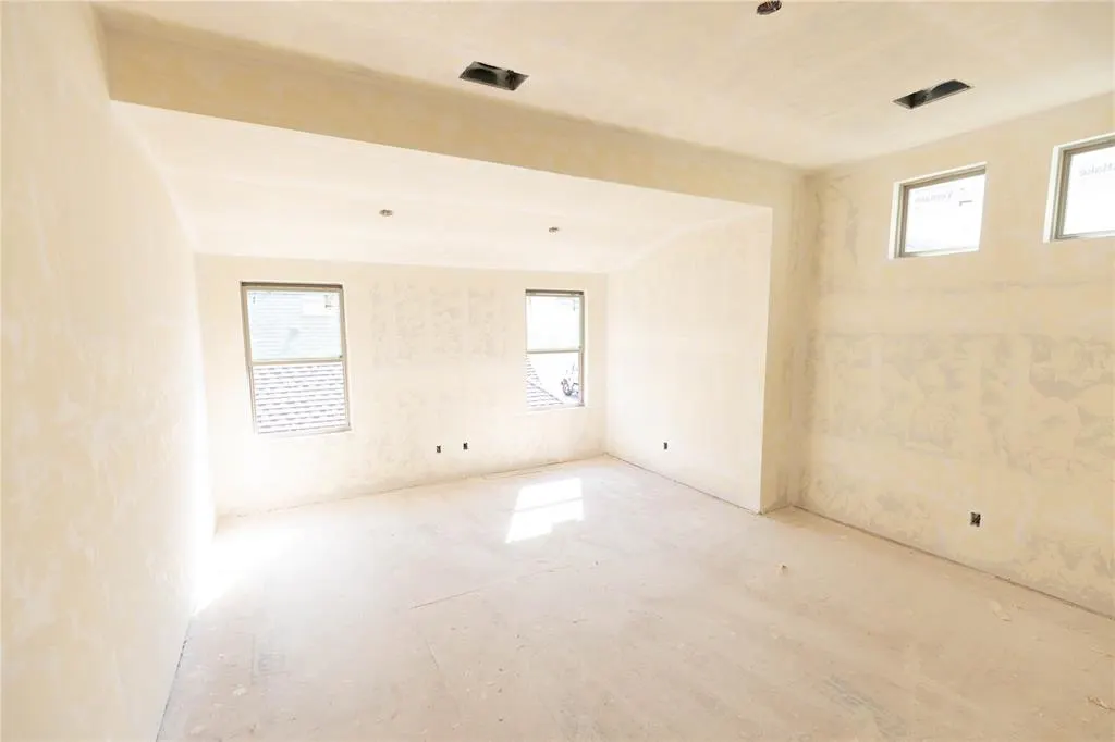 Photo 21 — 11005 NW 90th Street, Yukon, OK 73099