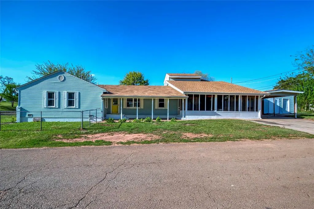 Front exterior — 120 S Iowa Avenue, Chandler, OK 74834
