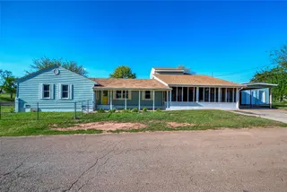 Sold home at 120 S Iowa Avenue