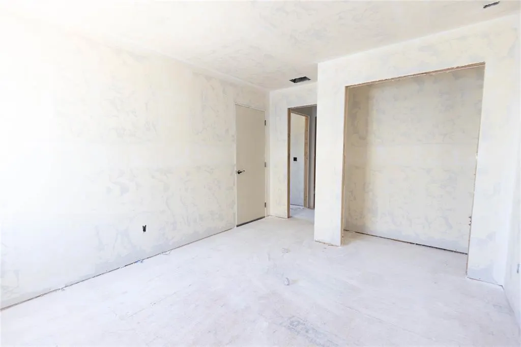 Photo 10 — 11001 NW 90th Street, Yukon, OK 73099