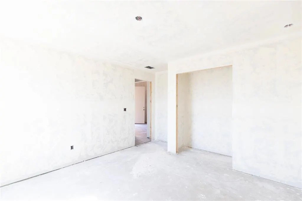 Photo 16 — 11001 NW 90th Street, Yukon, OK 73099