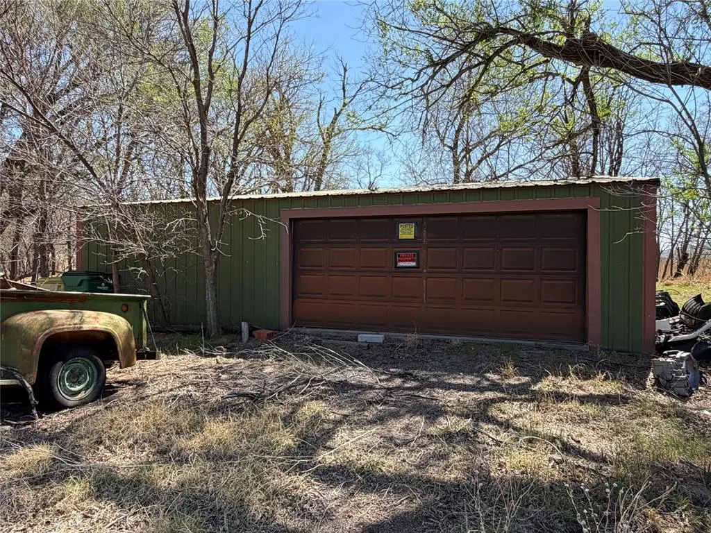 Photo 8 — 20586 E 1476 Road, Lone Wolf, OK 73655