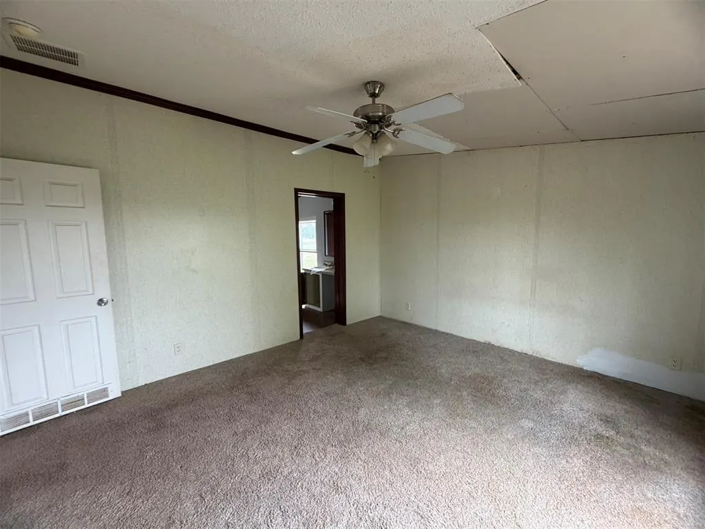 Photo 3 — 563 Venado Valley Road, Meridian, OK 73058