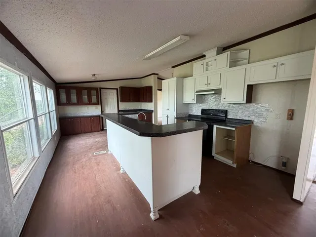 Photo 5 — 563 Venado Valley Road, Meridian, OK 73058
