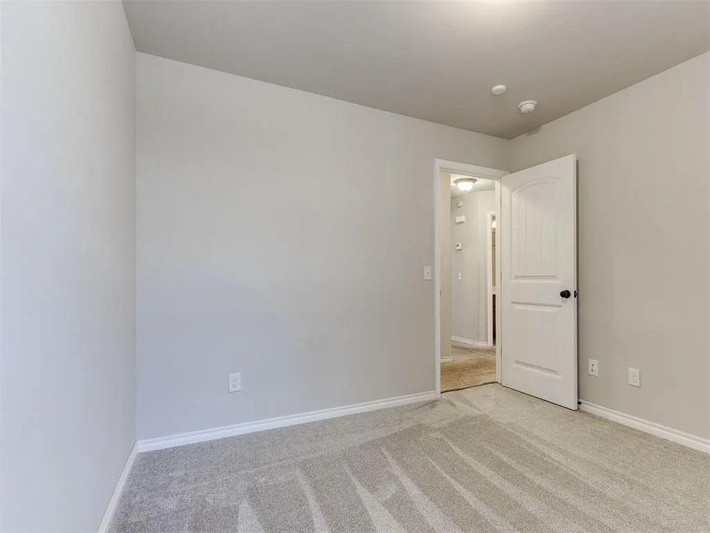 Photo 13 — 12709 Quaker Drive, Oklahoma City, OK 73120