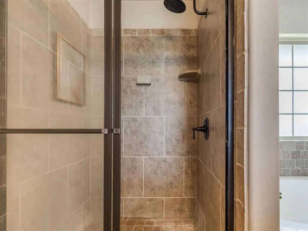 Photo 22 — 12709 Quaker Drive, Oklahoma City, OK 73120
