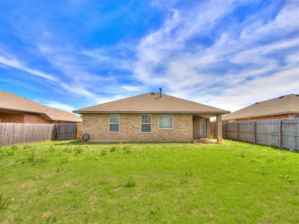 Photo 26 — 12709 Quaker Drive, Oklahoma City, OK 73120