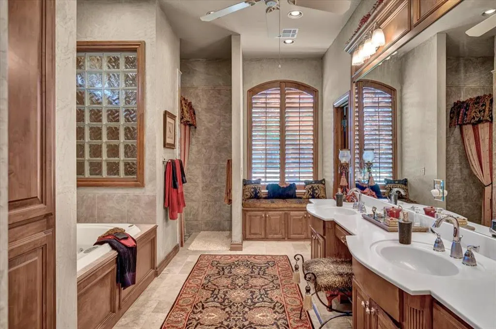 Photo 18 — 10616 Shoreside Drive, Oklahoma City, OK 73170