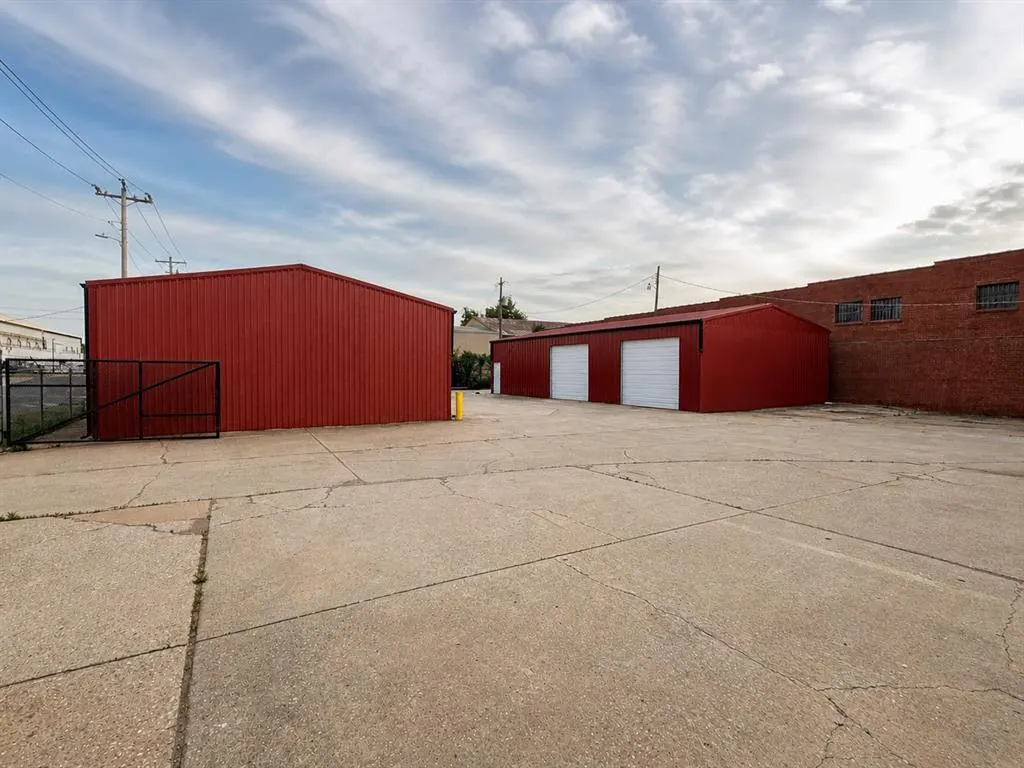 Front exterior — 1704 NW 6th Street 101, Oklahoma City, OK 73106