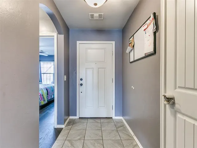 Photo 4 — 9524 SW 29th Terrace, Oklahoma City, OK 73128