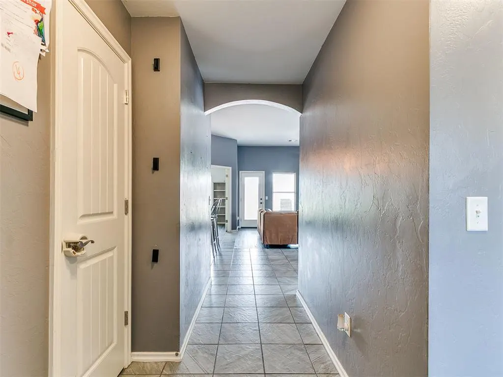 Photo 5 — 9524 SW 29th Terrace, Oklahoma City, OK 73128