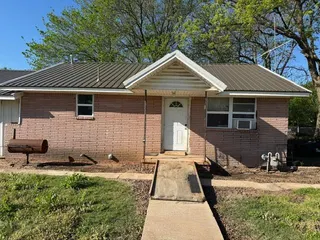 Sold home at 200 W Barger Street