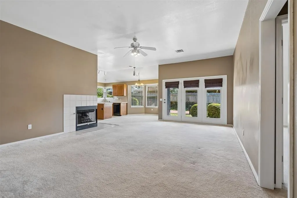 Photo 9 — 1708 Creekside Court, Norman, OK 73071