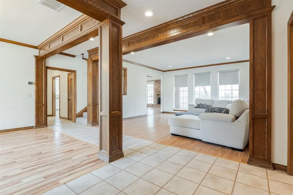 Photo 12 — 2300 Foxwood Circle, Edmond, OK 73034