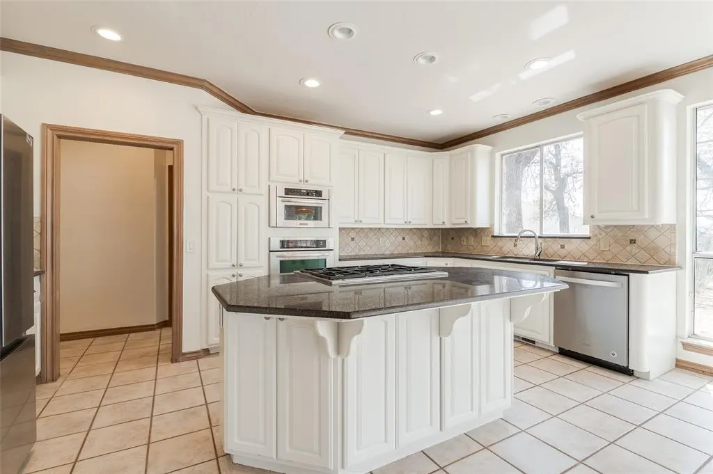 Photo 27 — 2300 Foxwood Circle, Edmond, OK 73034