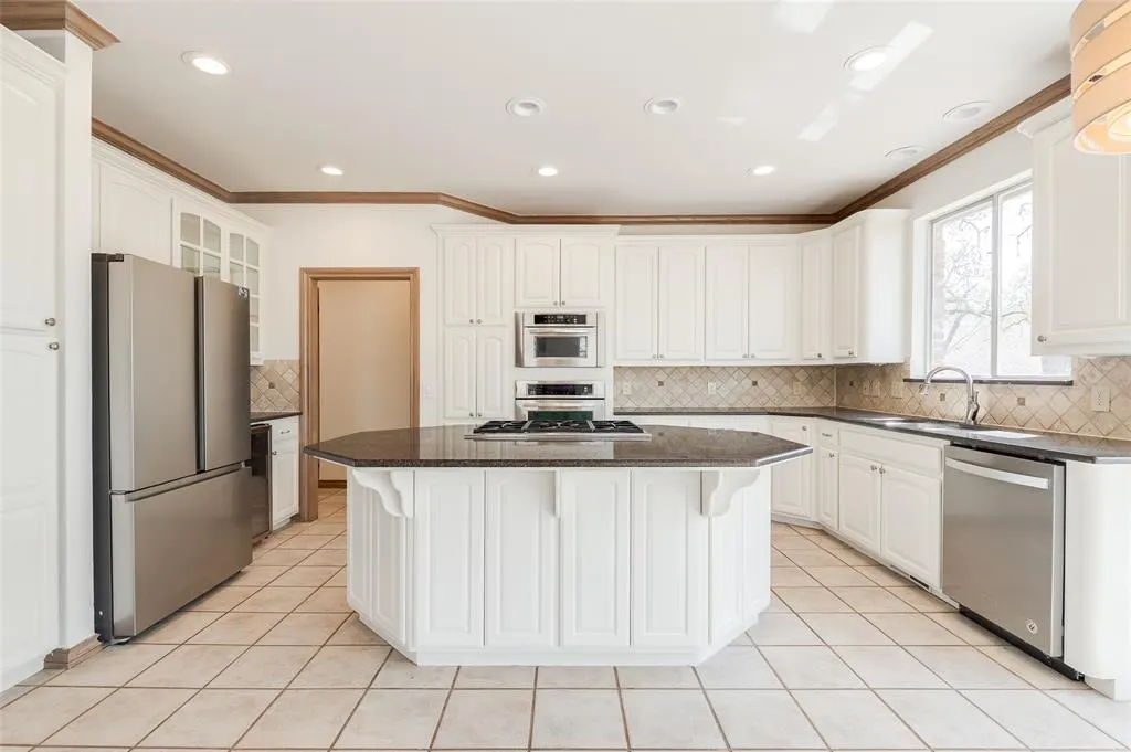Photo 28 — 2300 Foxwood Circle, Edmond, OK 73034