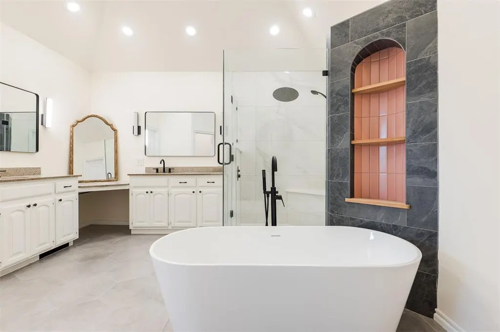 Photo 35 — 2300 Foxwood Circle, Edmond, OK 73034