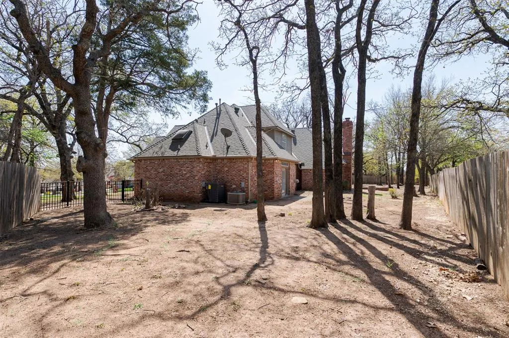 Photo 47 — 2300 Foxwood Circle, Edmond, OK 73034