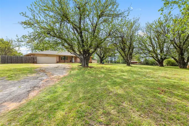 Photo 2 — 540 E Gracemont Street, Gracemont, OK 73042