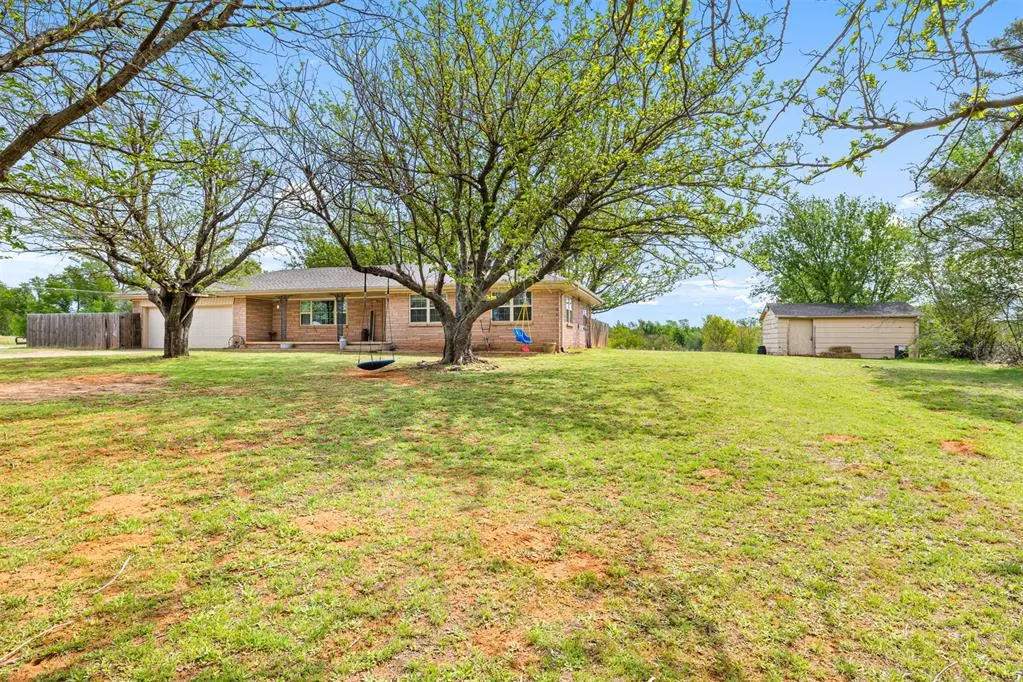 Photo 3 — 540 E Gracemont Street, Gracemont, OK 73042
