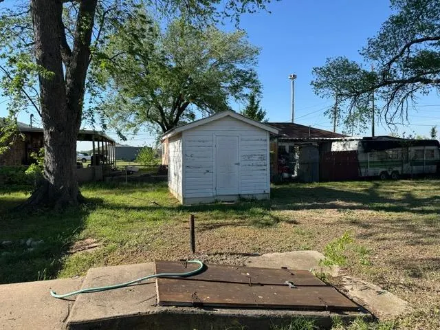 Photo 19 — 407 S Fox Street, Wayne, OK 73095