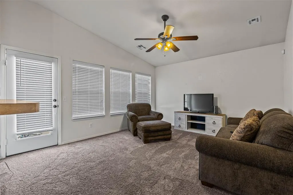 Photo 13 — 9101 Checkerbloom Drive, Oklahoma City, OK 73165