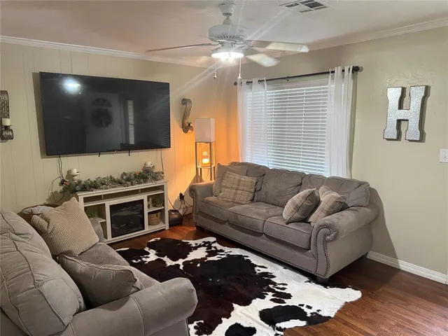 Photo 3 — 4 E Pulaski Street, Shawnee, OK 74804