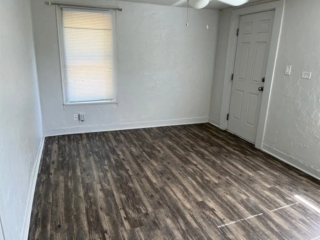 Photo 7 — 2912 N Independence Avenue, Oklahoma City, OK 73107