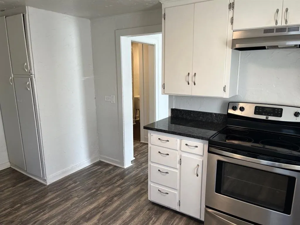 Photo 8 — 2912 N Independence Avenue, Oklahoma City, OK 73107