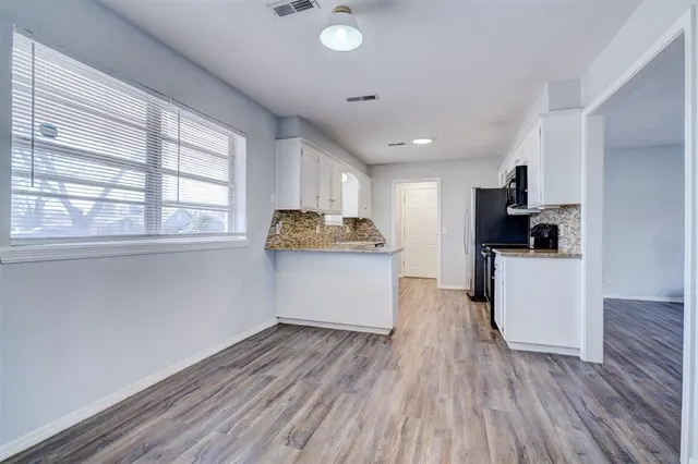 Photo 4 — 629 Parkhurst Terrace, Edmond, OK 73003