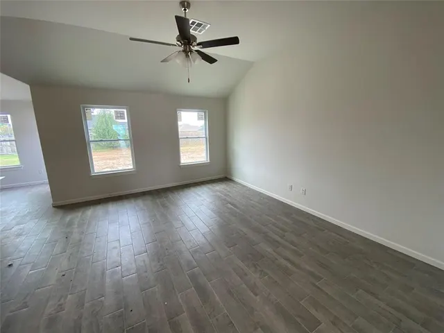 Photo 5 — 20653 Brush Creek Boulevard, Harrah, OK 73045