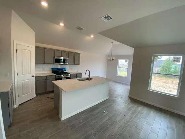Photo 6 — 20653 Brush Creek Boulevard, Harrah, OK 73045