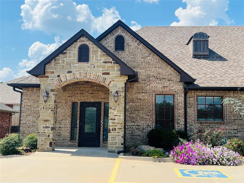 Front exterior — 1213 N Green Avenue, Purcell, OK 73080