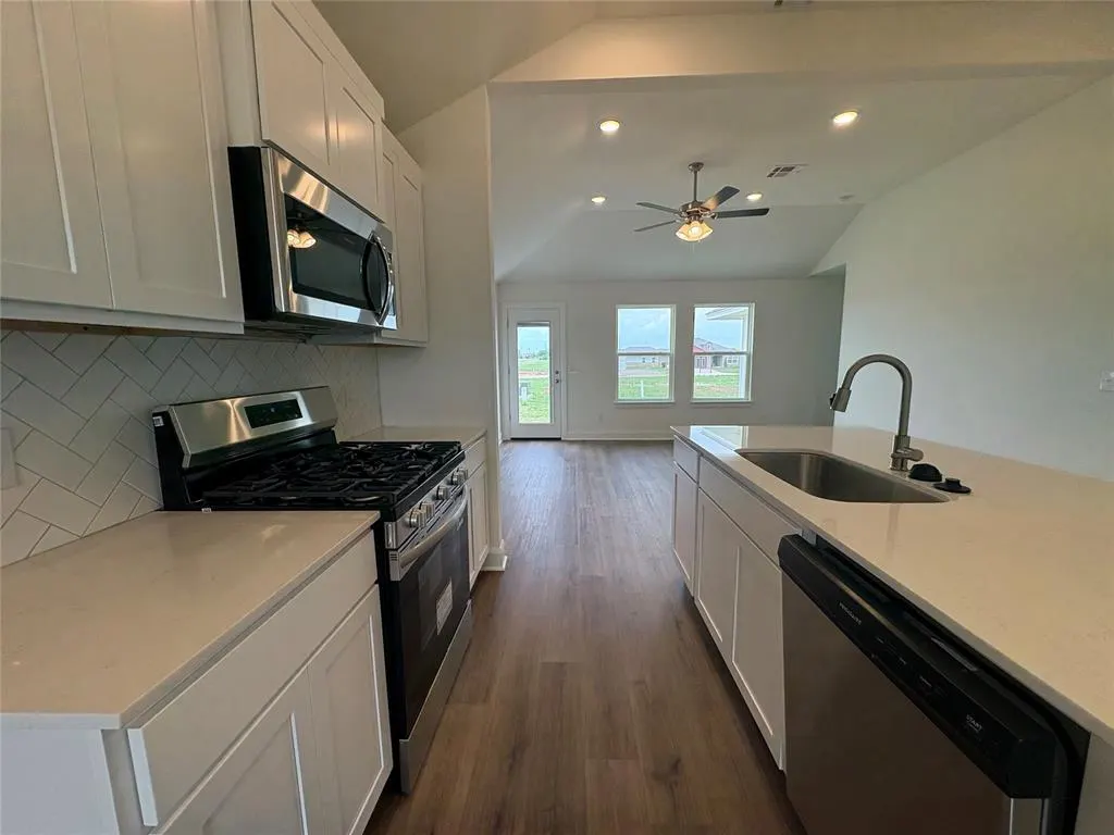 Photo 3 — 9109 Blackfork Lane, Oklahoma City, OK 73160