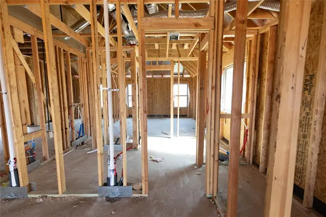 Photo 2 — 11105 NW 90th Street, Yukon, OK 73099